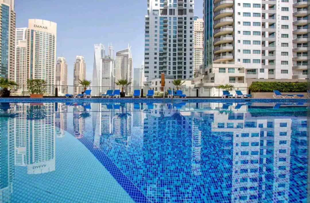 Lux Spectacular Dubai Marina View Apartment Buitenkant foto